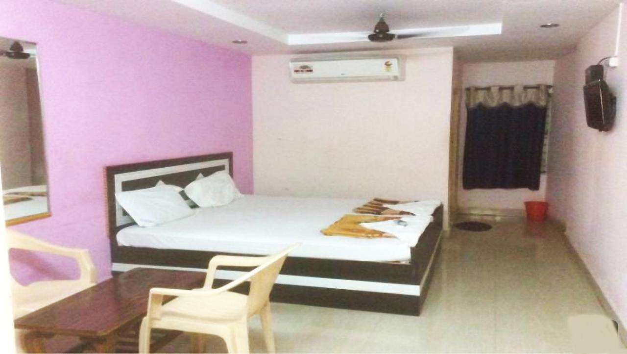 Hotel Upendra Residency Kadapa Экстерьер фото